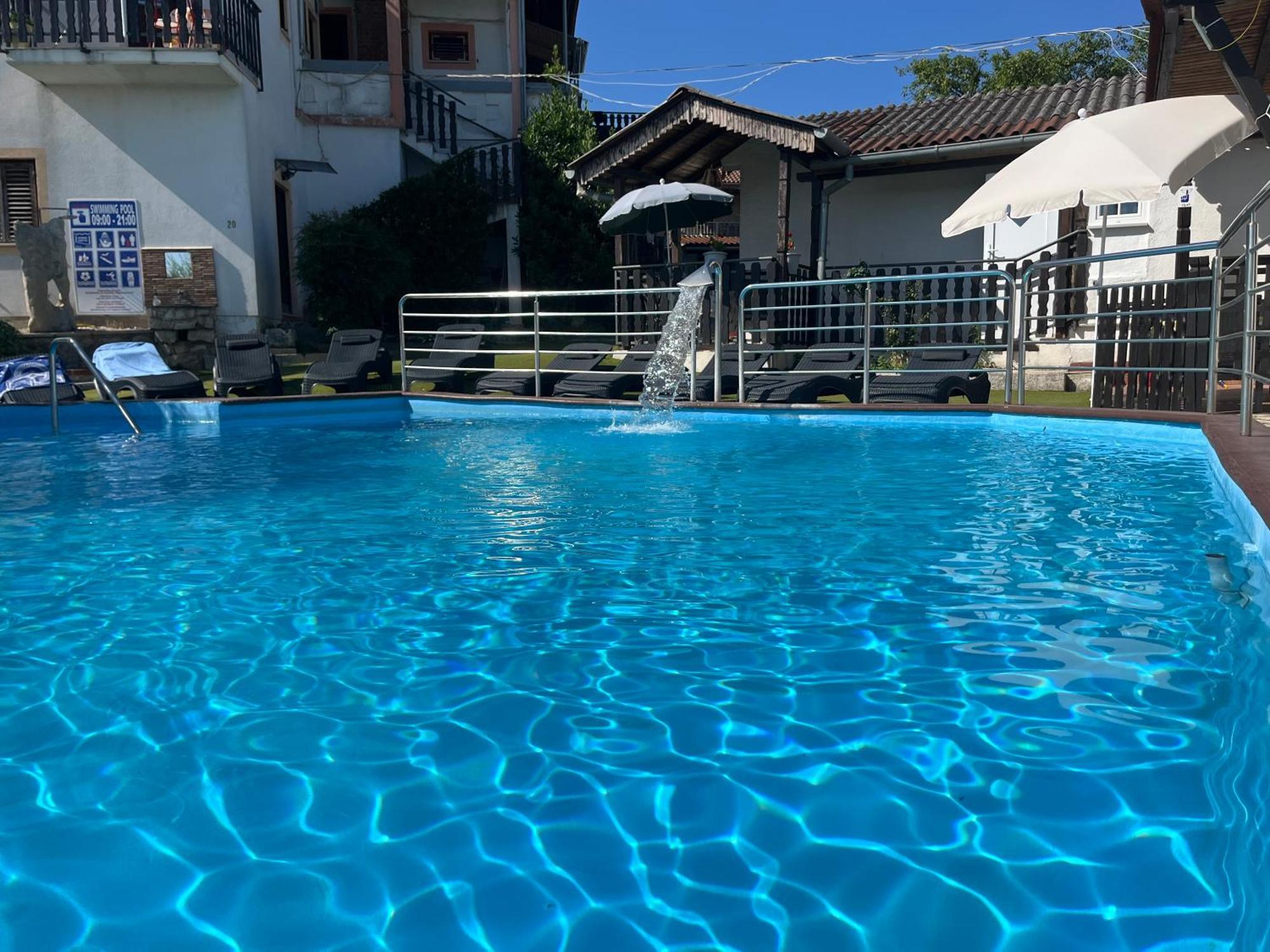 Apartmani Milokanovic Funtana Exterior foto